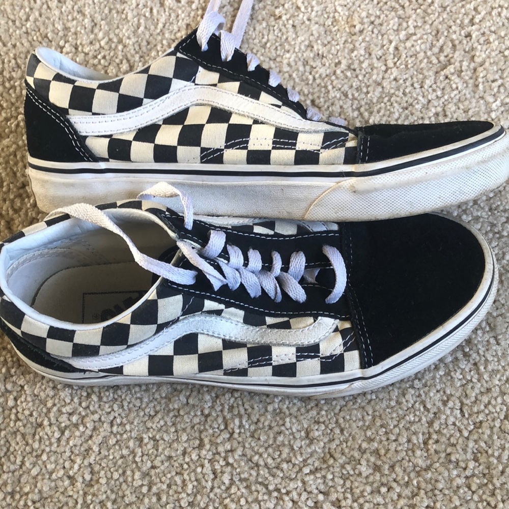 Vans black and white checkered